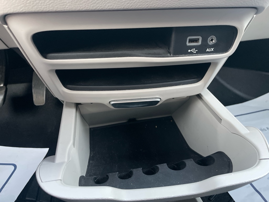 2020 Chrysler Pacifica Touring L photo 22