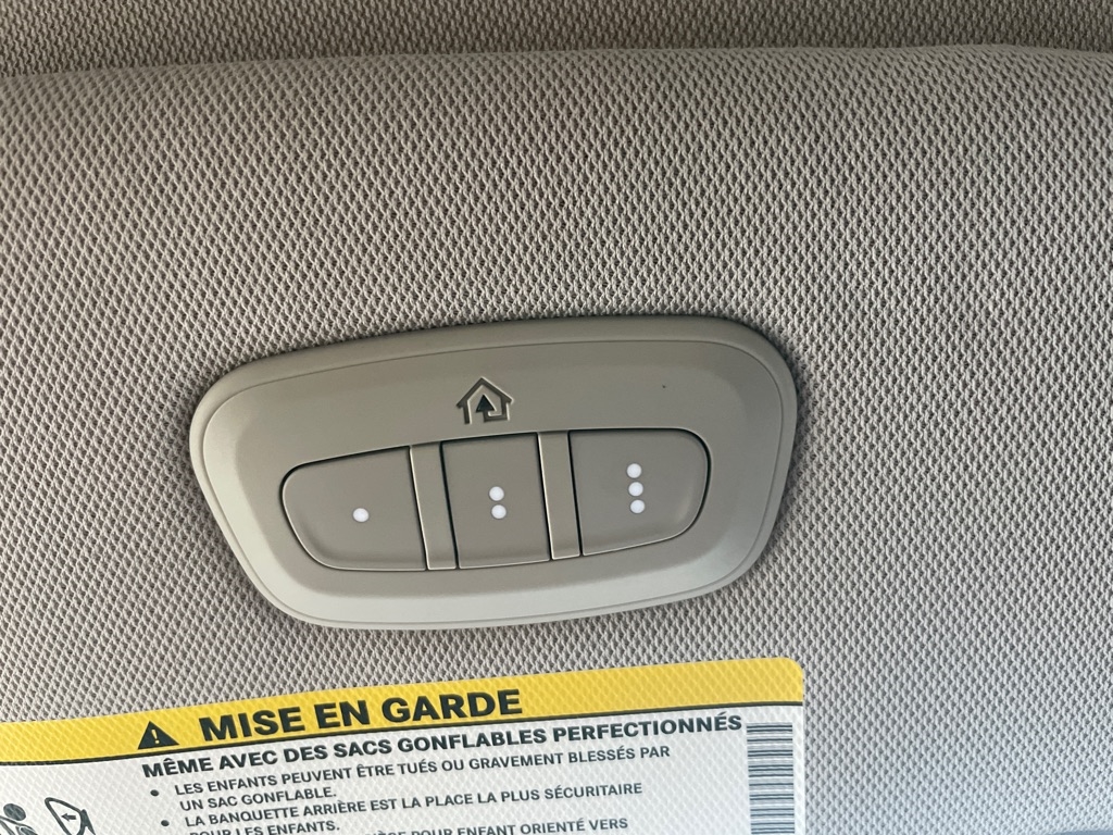 2020 Chrysler Pacifica Touring L photo 23