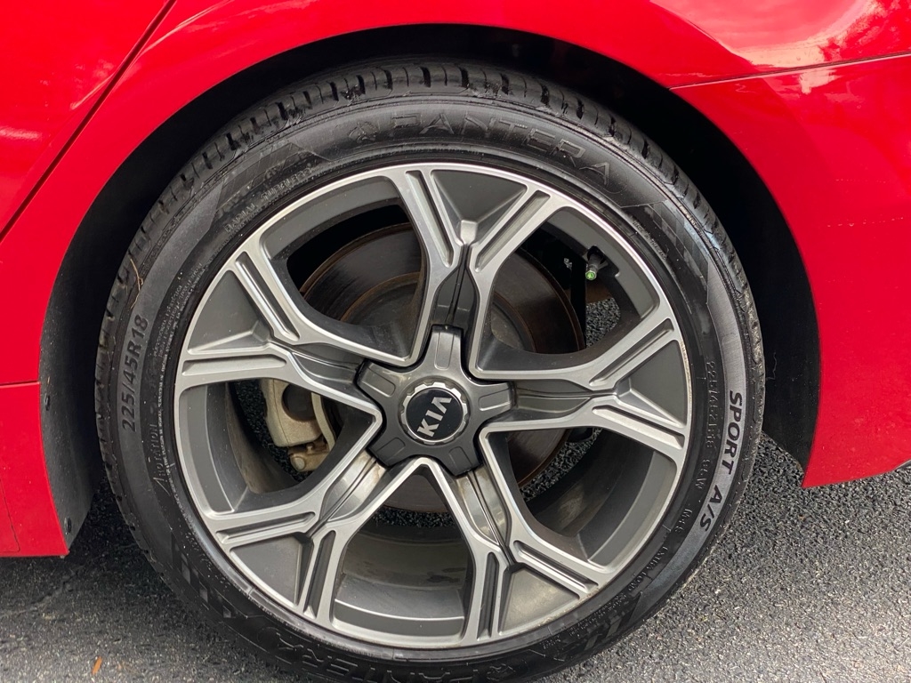 2020 Kia Stinger GT-Line photo 11