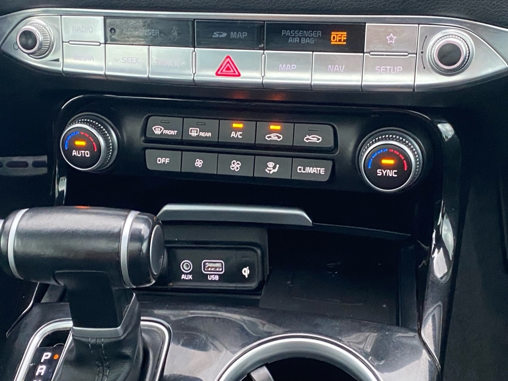2020 Kia Stinger GT-Line photo 21