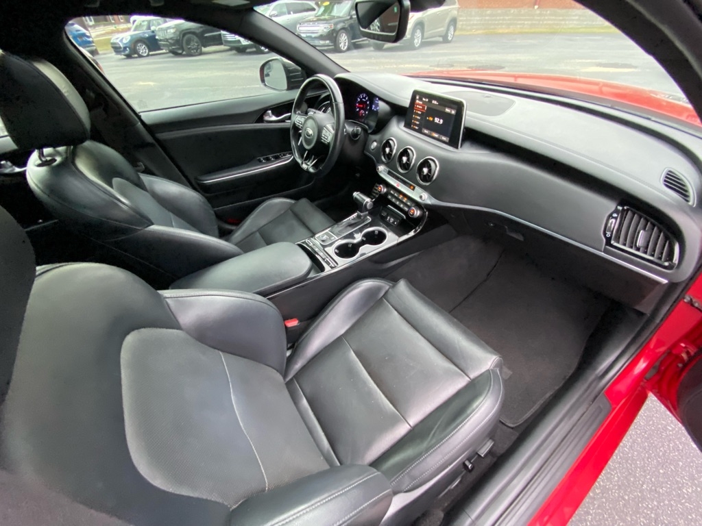 2020 Kia Stinger GT-Line photo 37