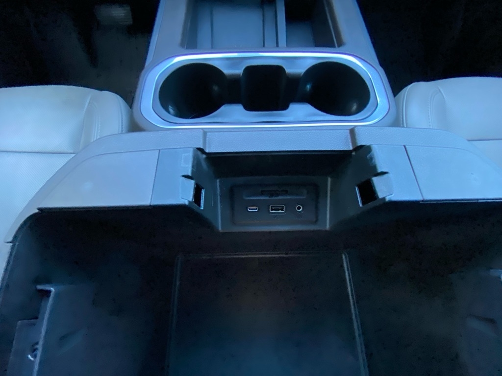 GMC Sierra 1500 SLT Crew Cab 4WD 2019 GMC Sierra 1500 SLT Crew Cab 4WD 2019