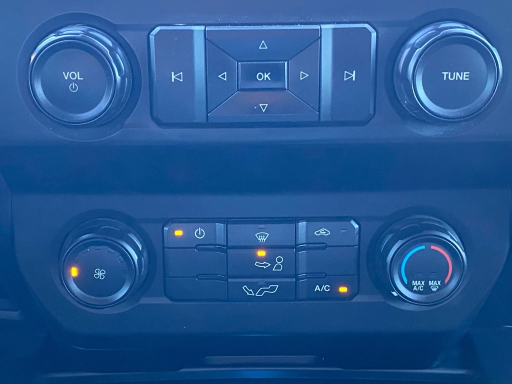 Ford F-150 FX4 SuperCrew 4x4 2019 Ford F-150 FX4 SuperCrew 4x4 2019