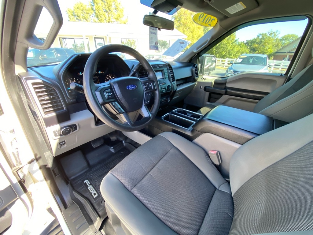 Ford F-150 FX4 SuperCrew 4x4 2019 Ford F-150 FX4 SuperCrew 4x4 2019