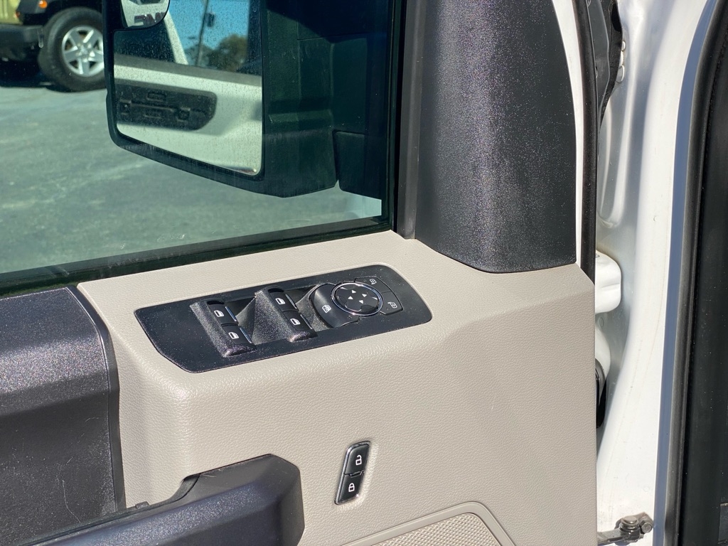 Ford F-150 FX4 SuperCrew 4x4 2019 Ford F-150 FX4 SuperCrew 4x4 2019