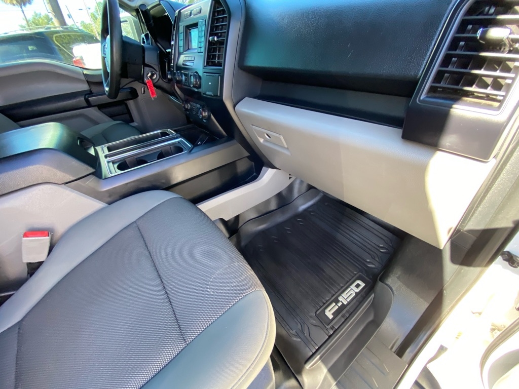 Ford F-150 FX4 SuperCrew 4x4 2019 Ford F-150 FX4 SuperCrew 4x4 2019