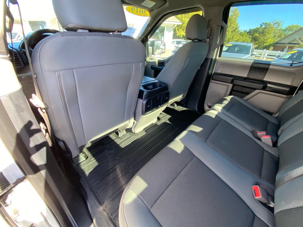 Ford F-150 FX4 SuperCrew 4x4 2019 Ford F-150 FX4 SuperCrew 4x4 2019