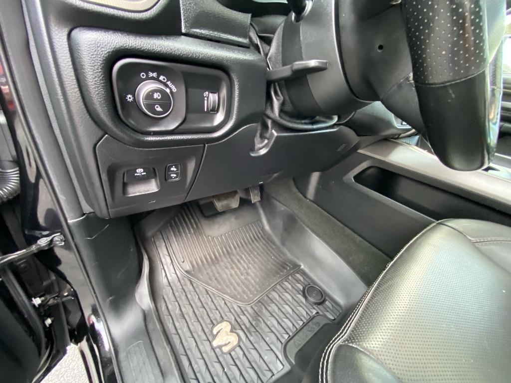RAM 1500 Rebel Crew Cab 4WD 2021