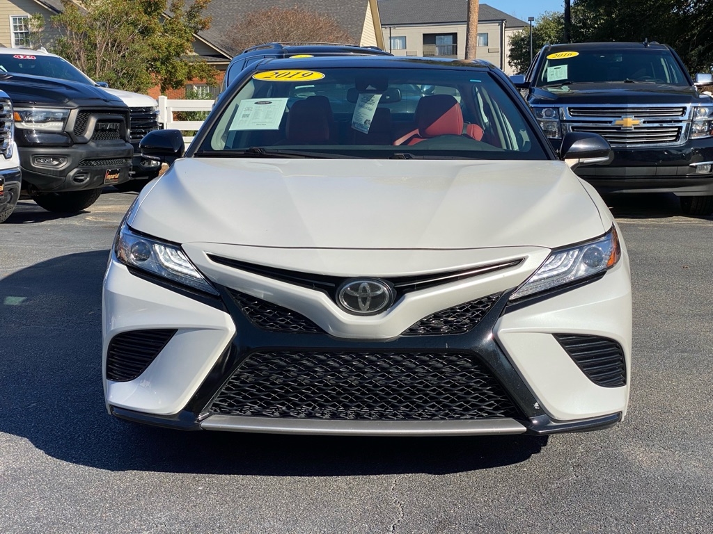 Toyota Camry  2019