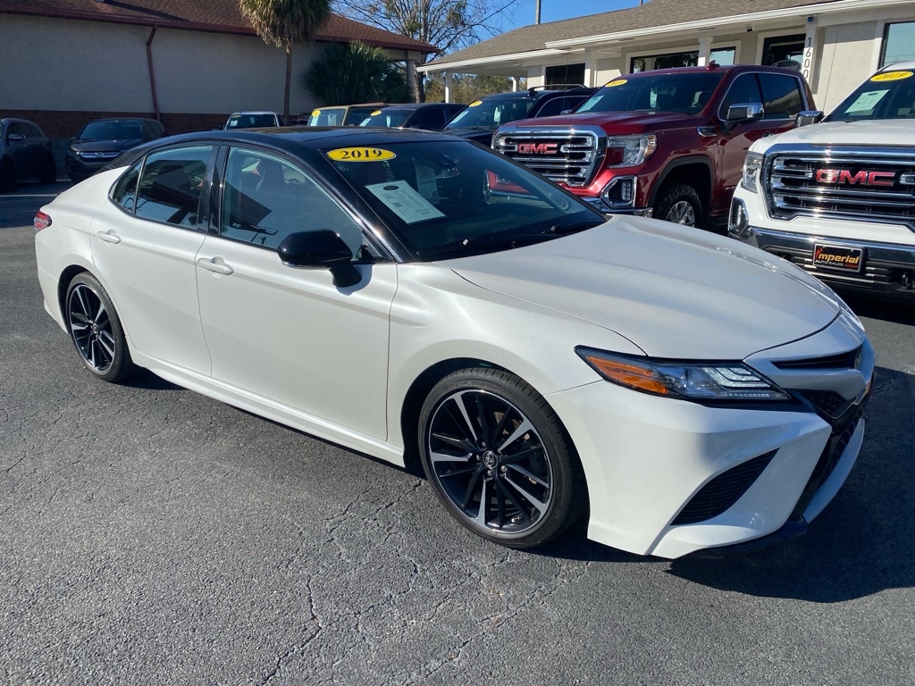 Toyota Camry  2019