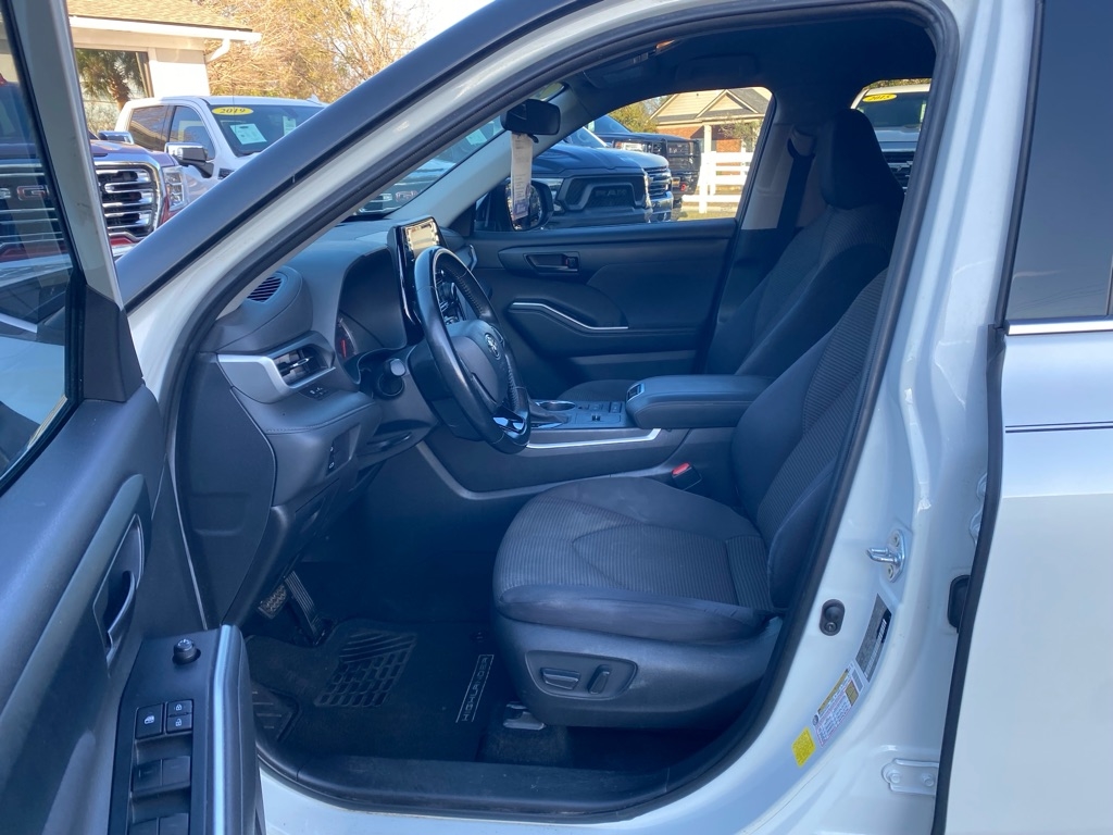 Toyota Highlander LE 2020