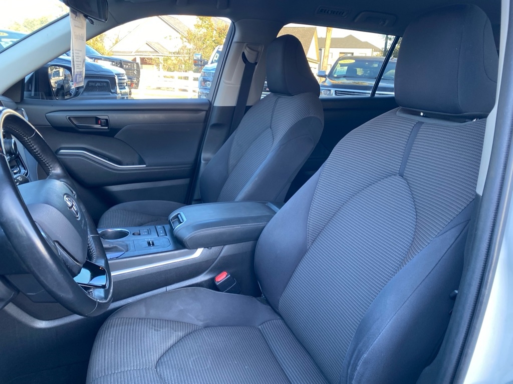 Toyota Highlander LE 2020