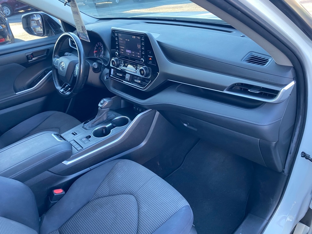 Toyota Highlander LE 2020