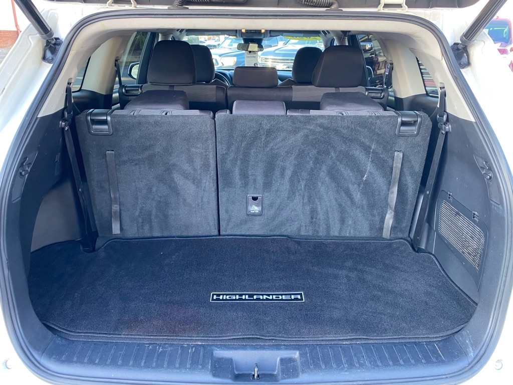 Toyota Highlander LE 2020