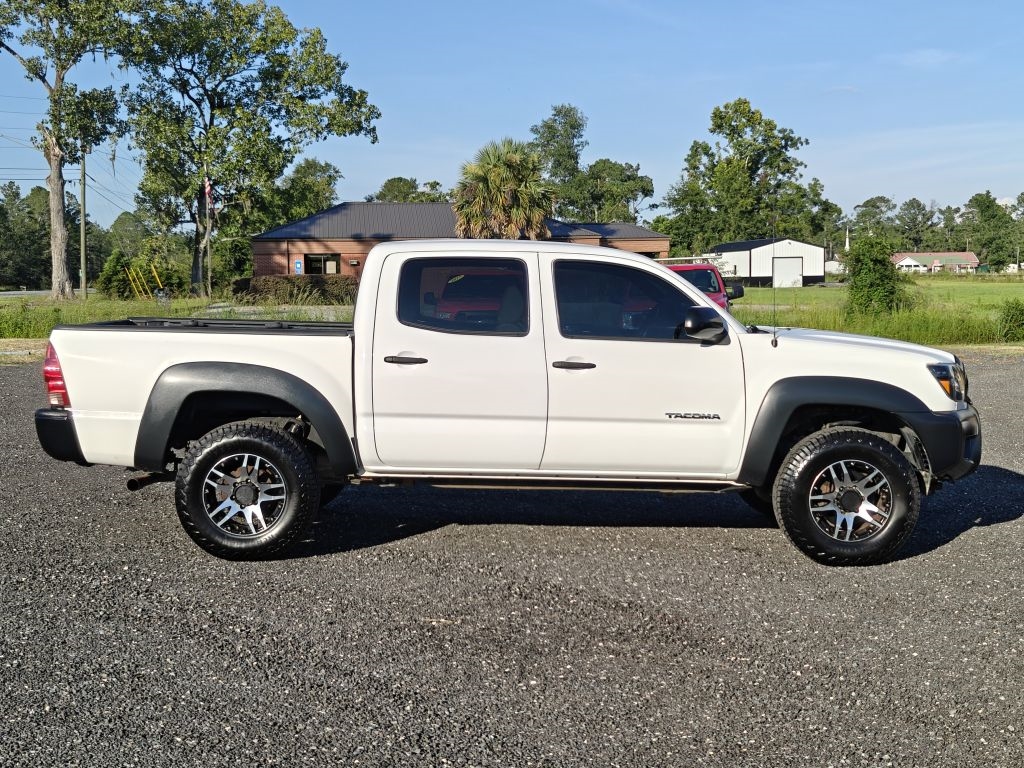 Toyota Tacoma  2013