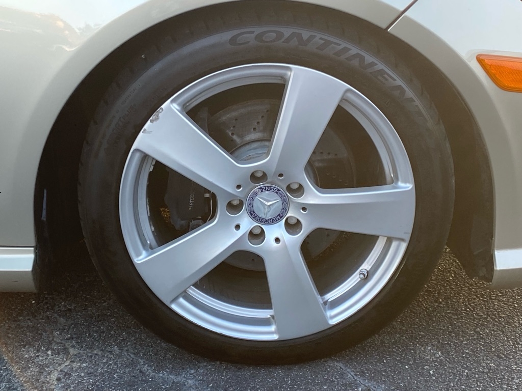 Mercedes-Benz E-Class  2011