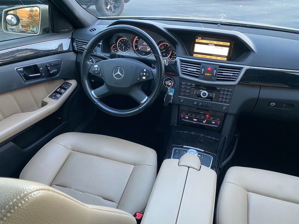 Mercedes-Benz E-Class  2011