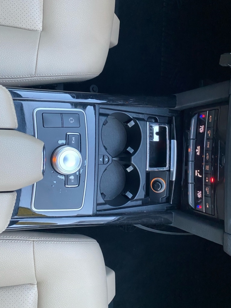 Mercedes-Benz E-Class  2011