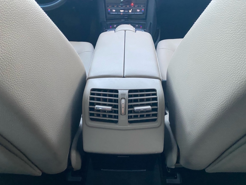 Mercedes-Benz E-Class  2011