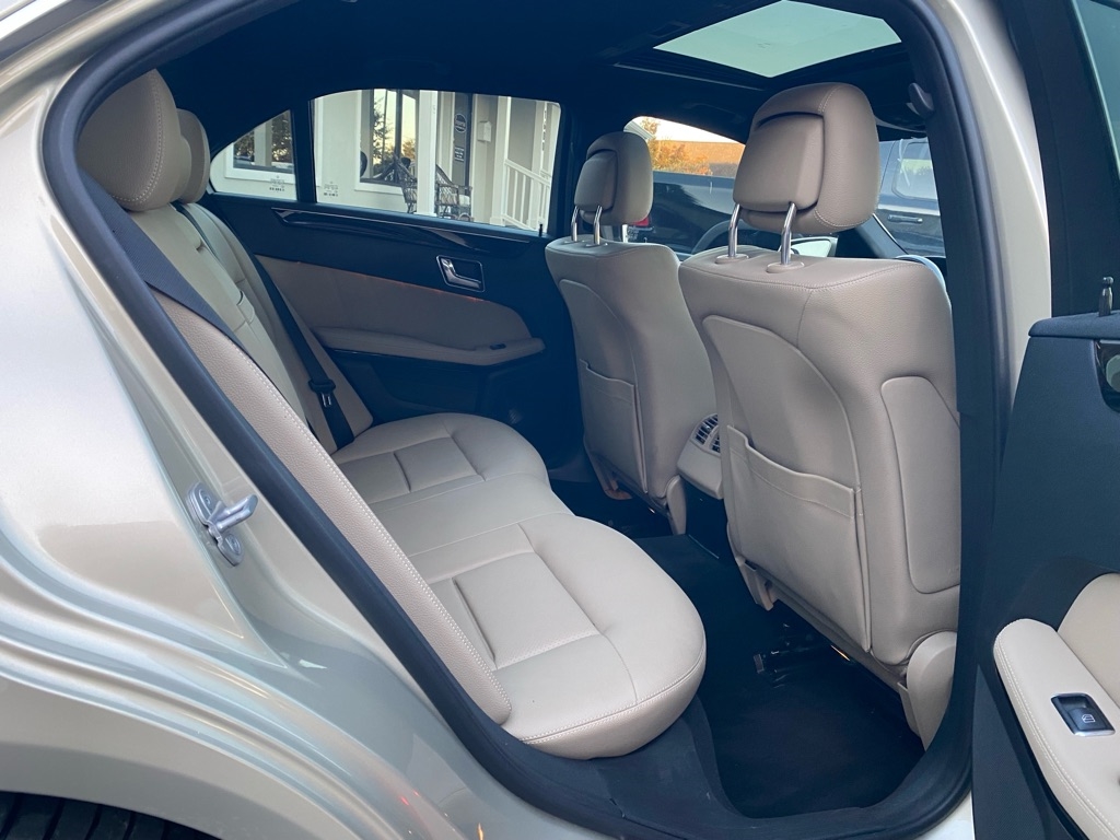 Mercedes-Benz E-Class  2011