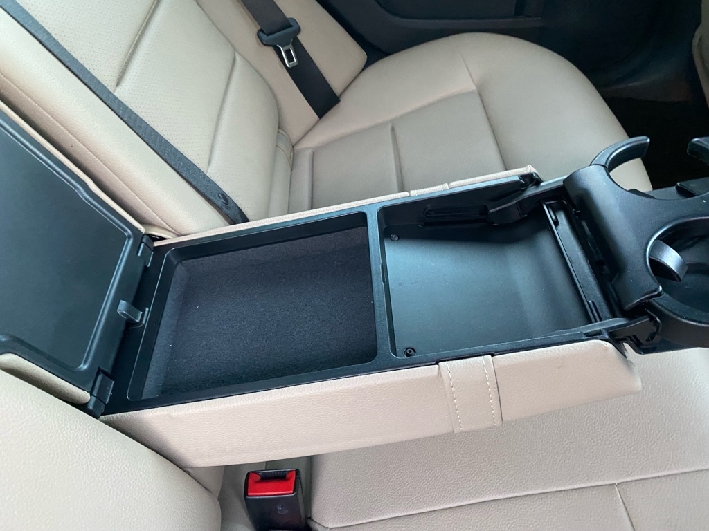 Mercedes-Benz E-Class  2011