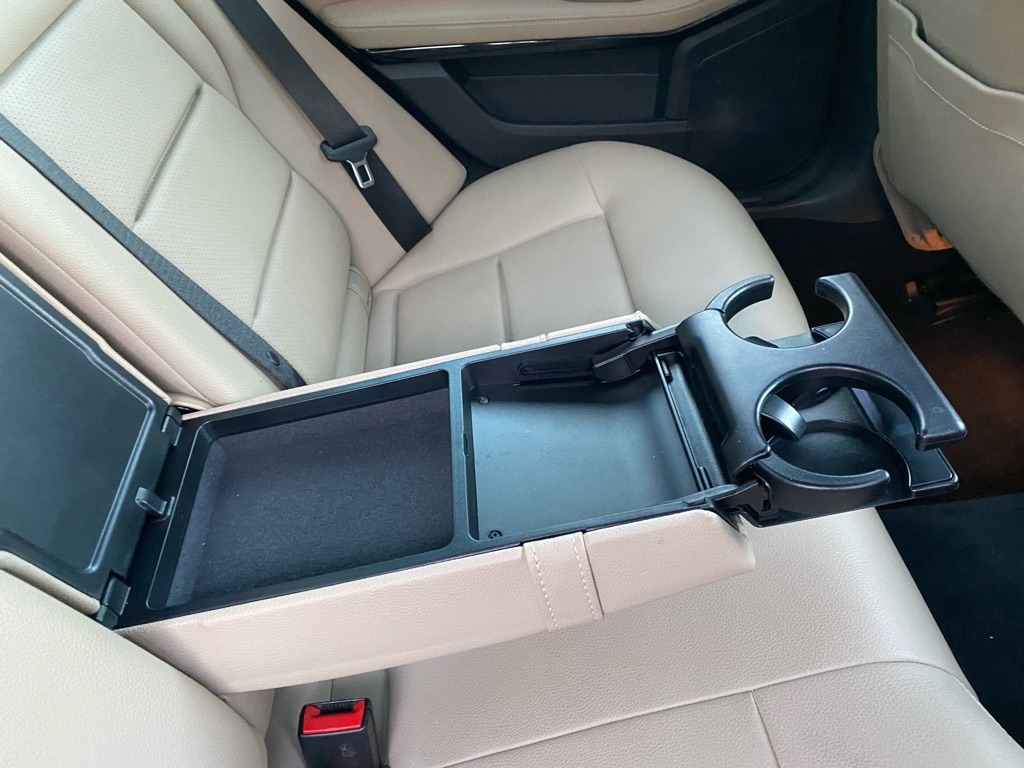 Mercedes-Benz E-Class  2011