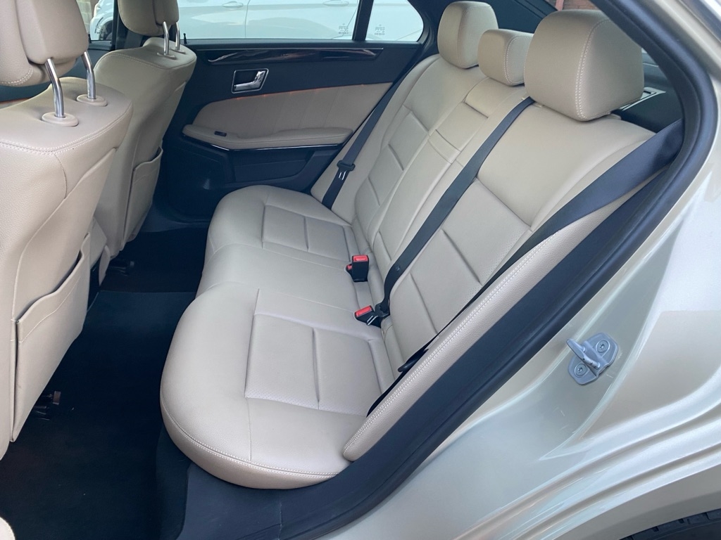 Mercedes-Benz E-Class  2011