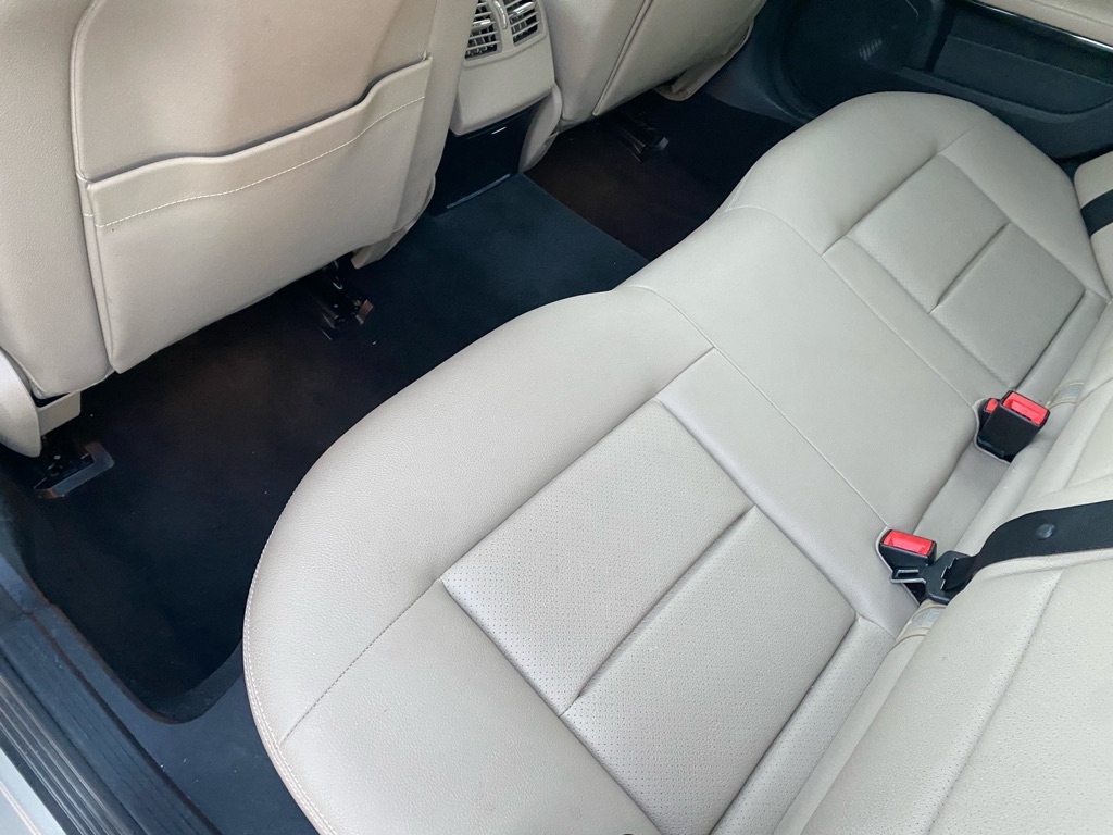 Mercedes-Benz E-Class  2011