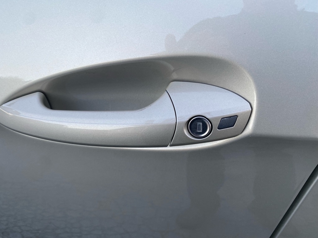 Mercedes-Benz E-Class  2011