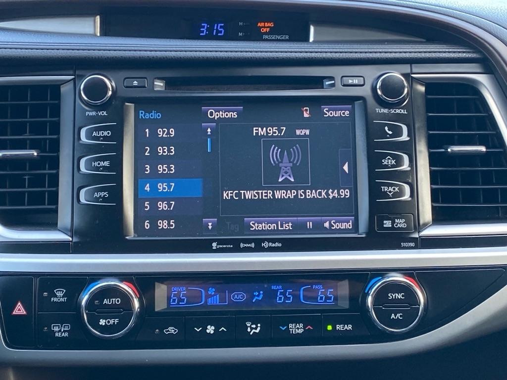 Toyota Highlander XLE AWD V6 2019