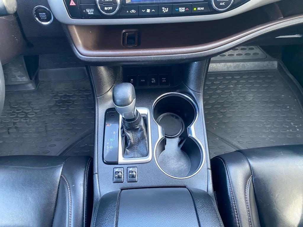 Toyota Highlander XLE AWD V6 2019