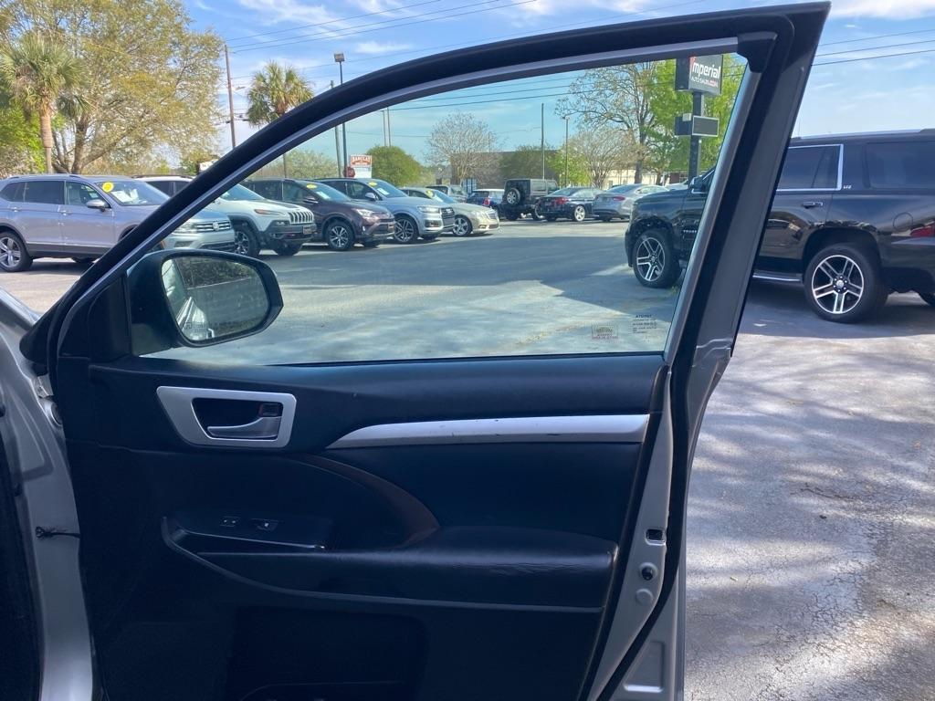 Toyota Highlander XLE AWD V6 2019