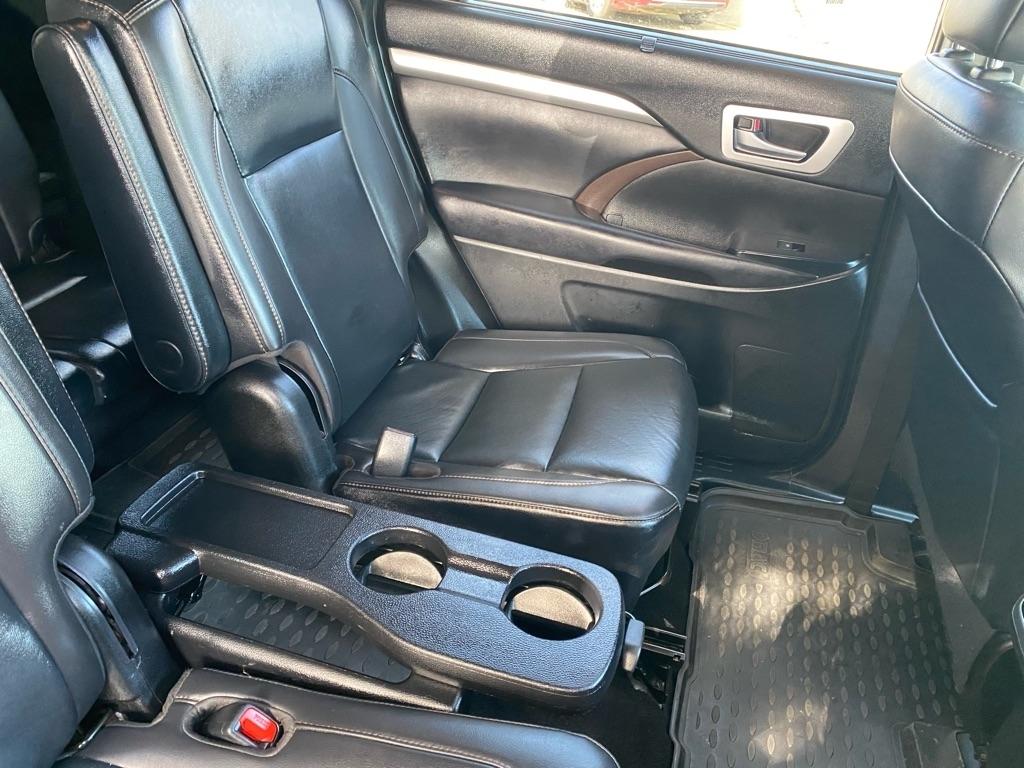 Toyota Highlander XLE AWD V6 2019