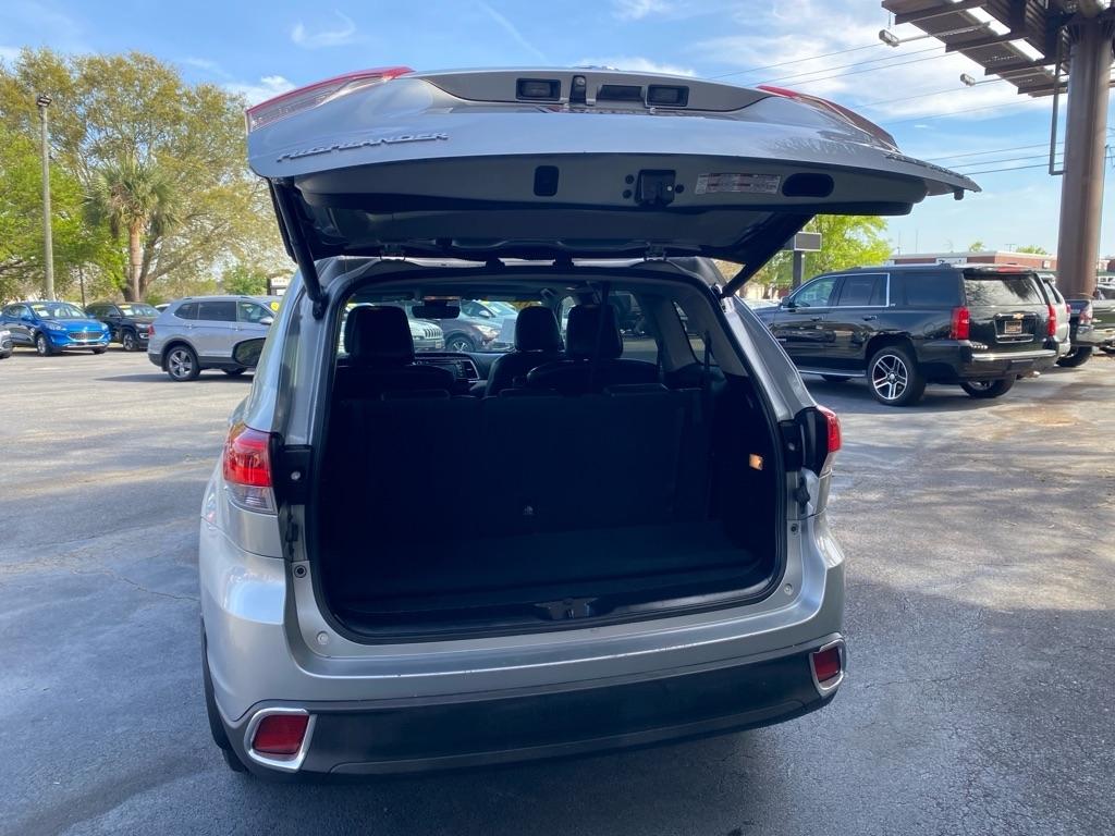 Toyota Highlander XLE AWD V6 2019