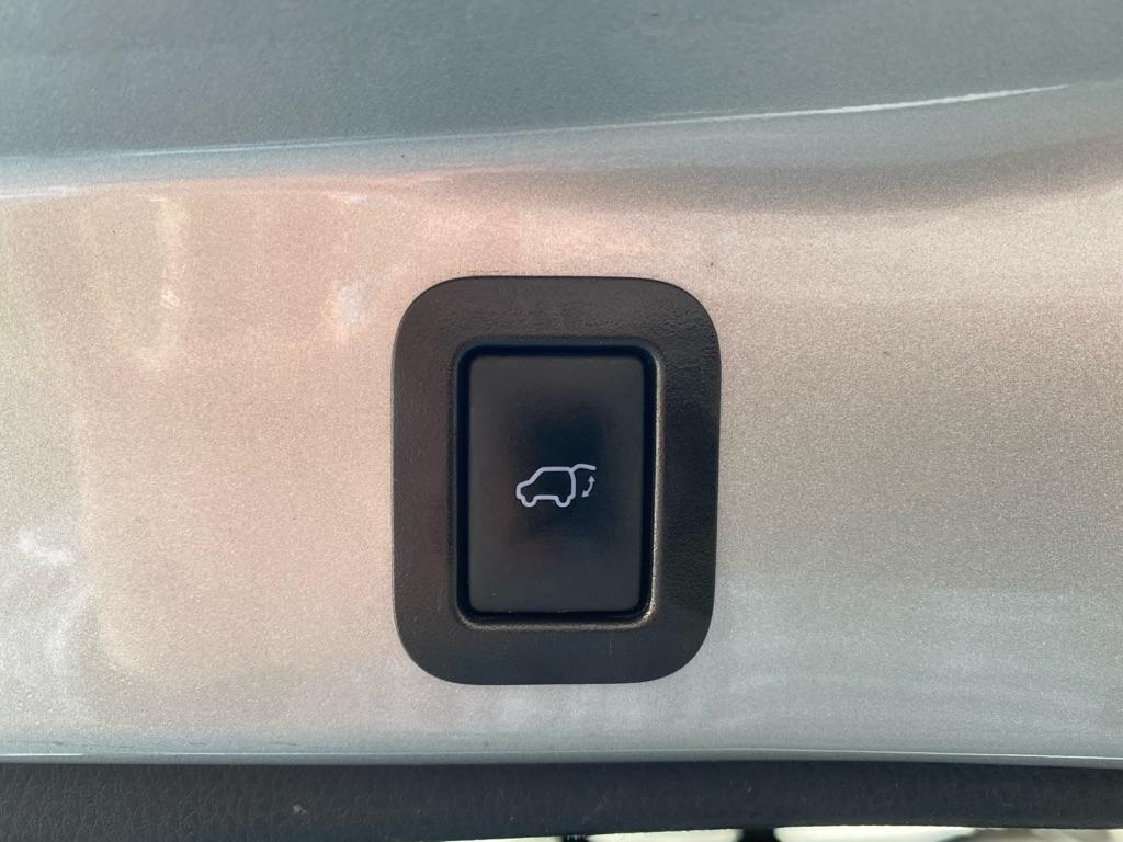 Toyota Highlander XLE AWD V6 2019