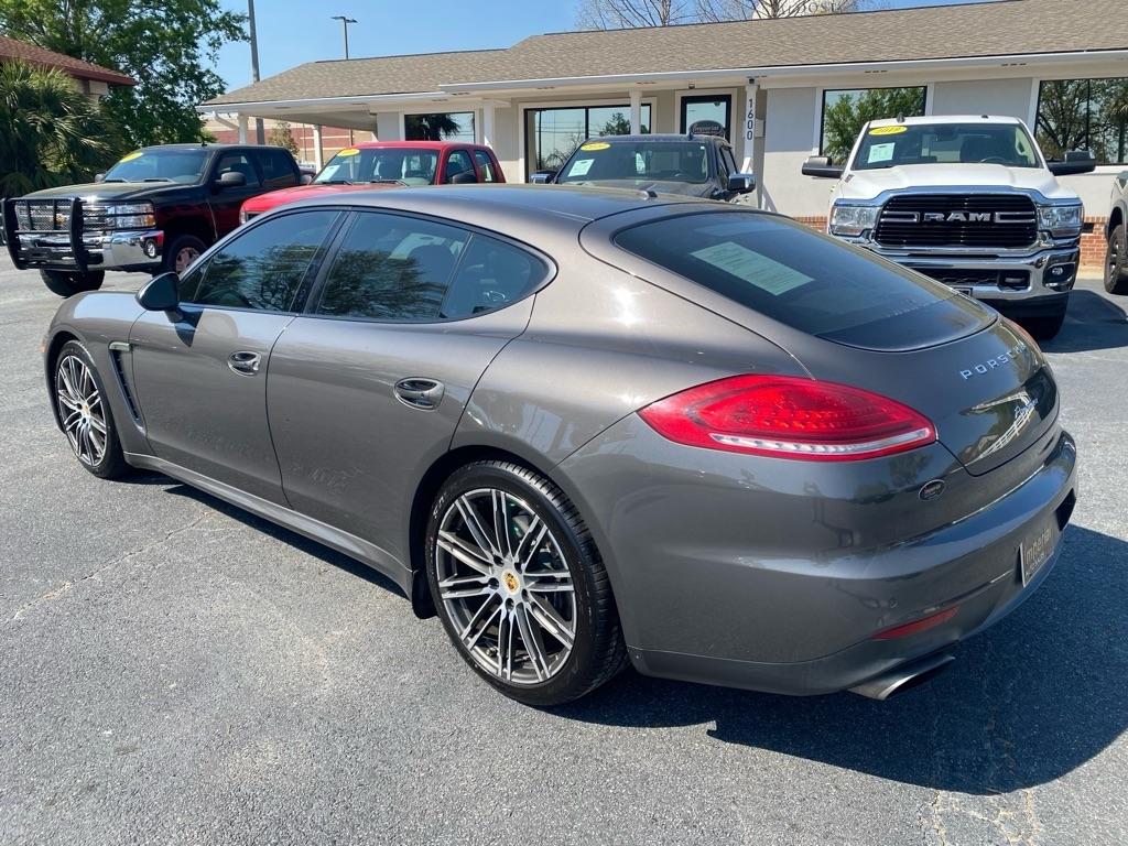 Porsche Panamera  2016