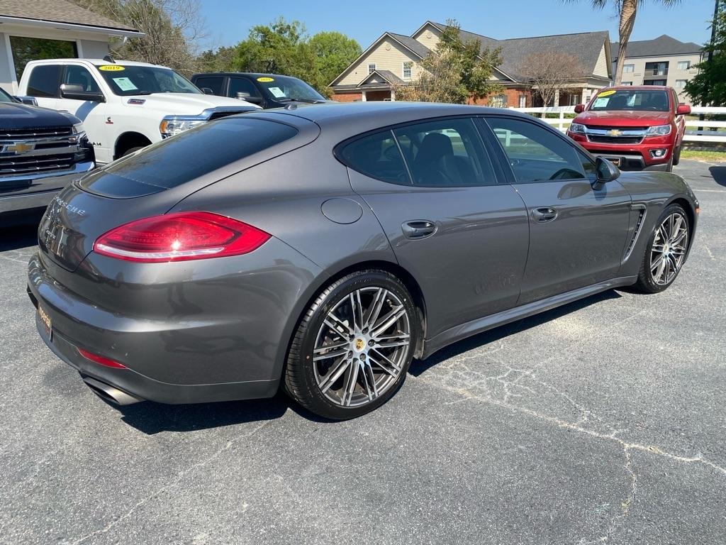 Porsche Panamera  2016