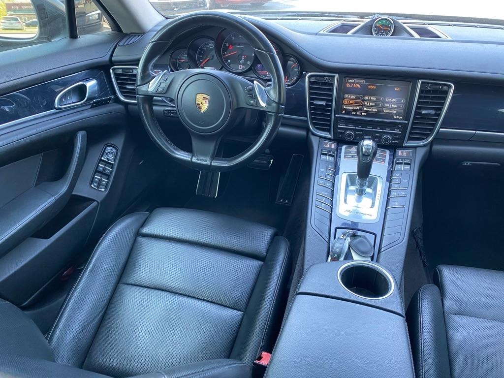 Porsche Panamera  2016