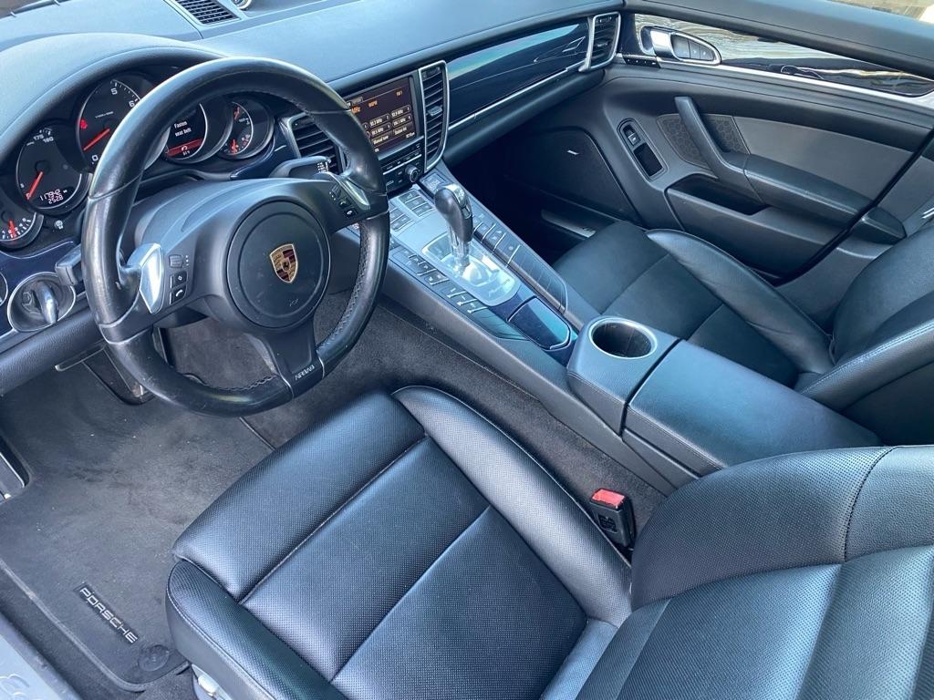 Porsche Panamera  2016