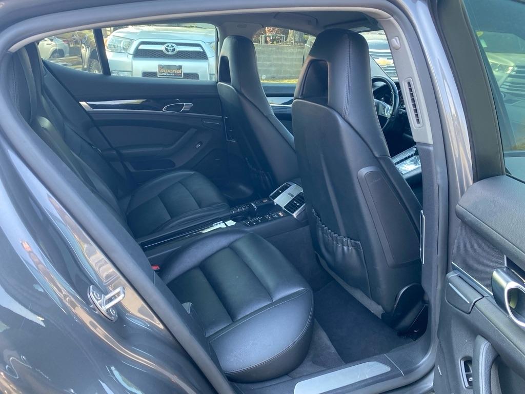 Porsche Panamera  2016