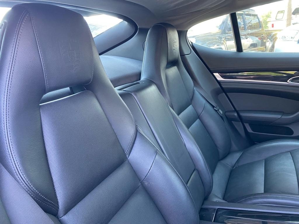 Porsche Panamera  2016