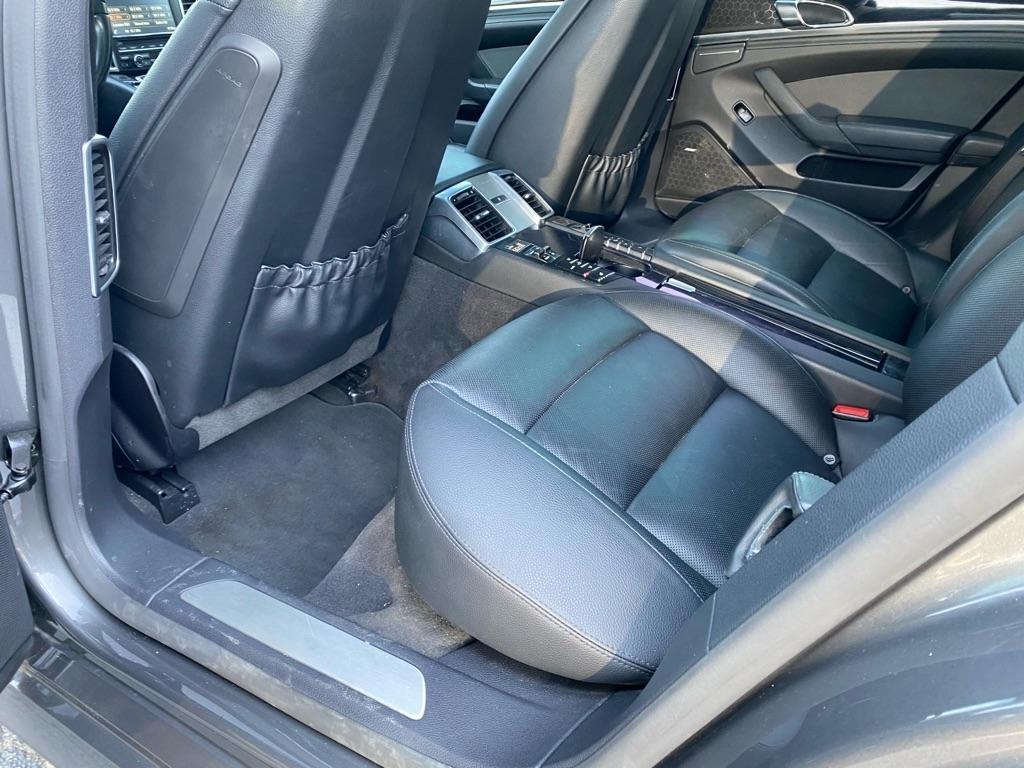 Porsche Panamera  2016