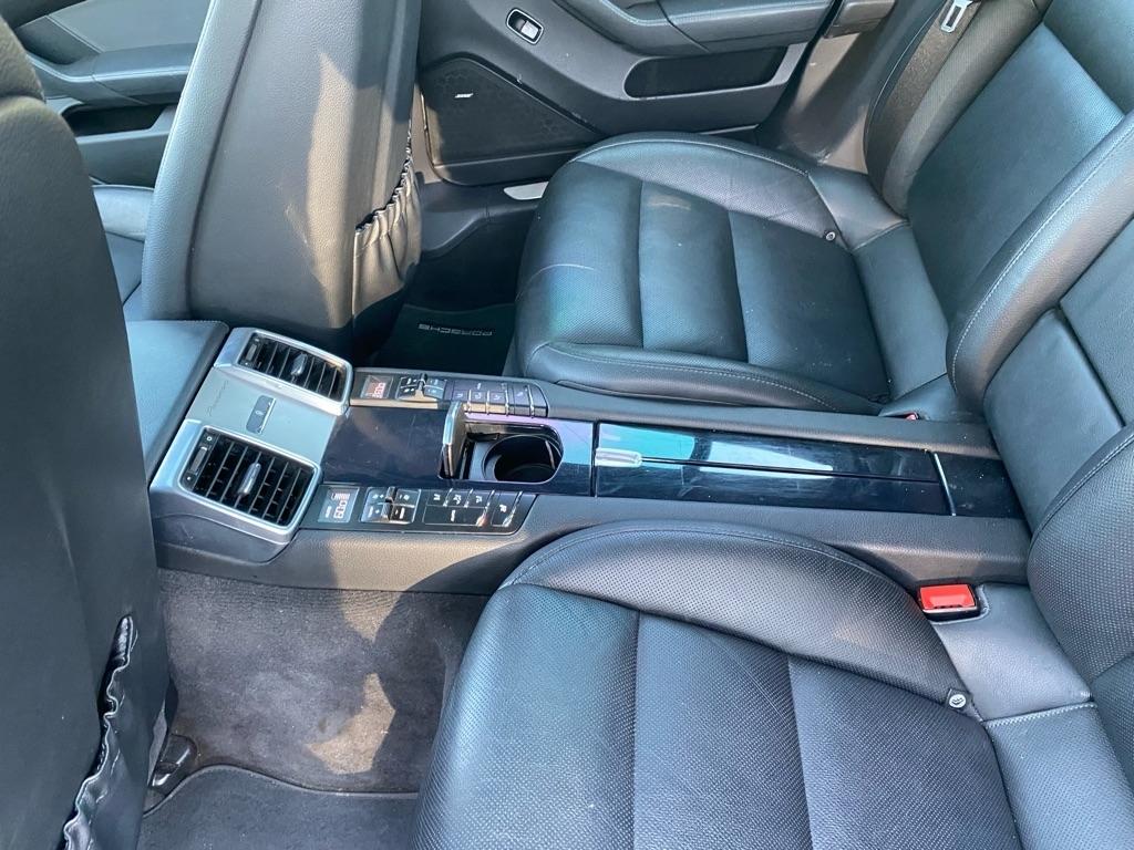 Porsche Panamera  2016