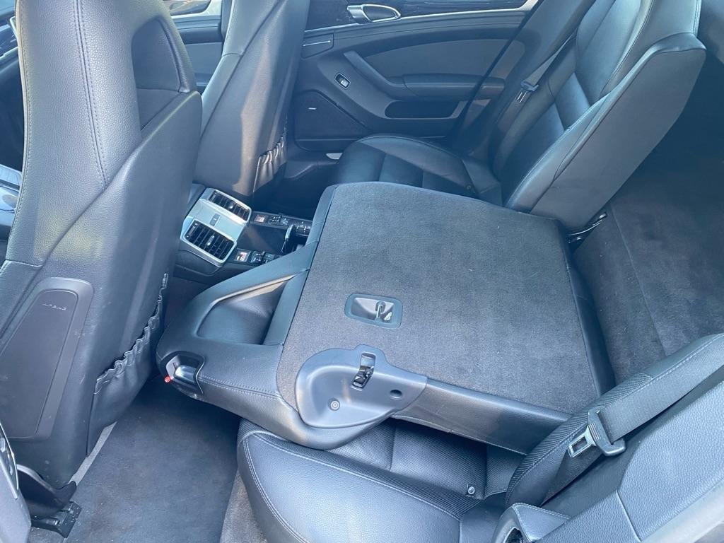 Porsche Panamera  2016