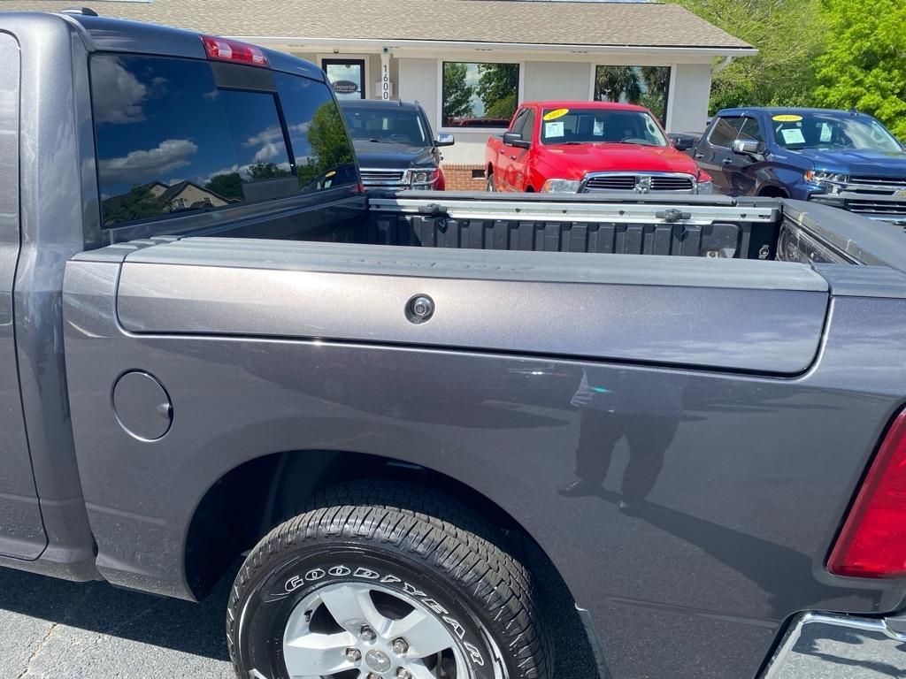 RAM 1500 SLT Crew Cab 2WD SWB 2017