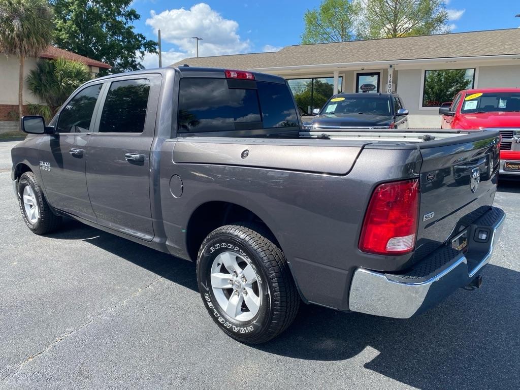 RAM 1500 SLT Crew Cab 2WD SWB 2017