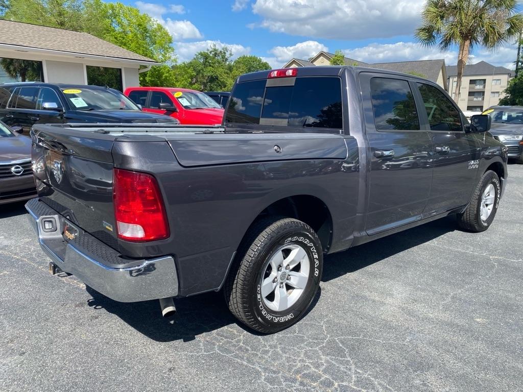 RAM 1500 SLT Crew Cab 2WD SWB 2017