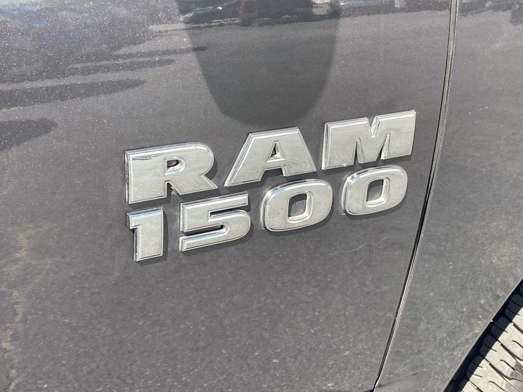 RAM 1500 SLT Crew Cab 2WD SWB 2017