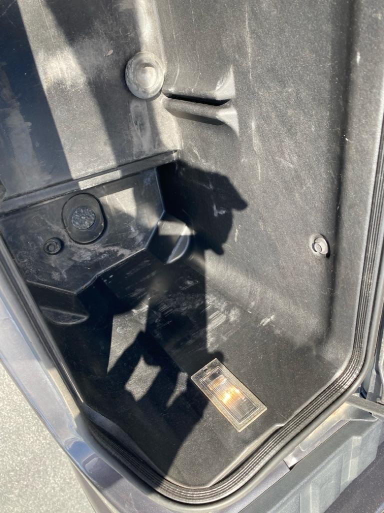 RAM 1500 SLT Crew Cab 2WD SWB 2017