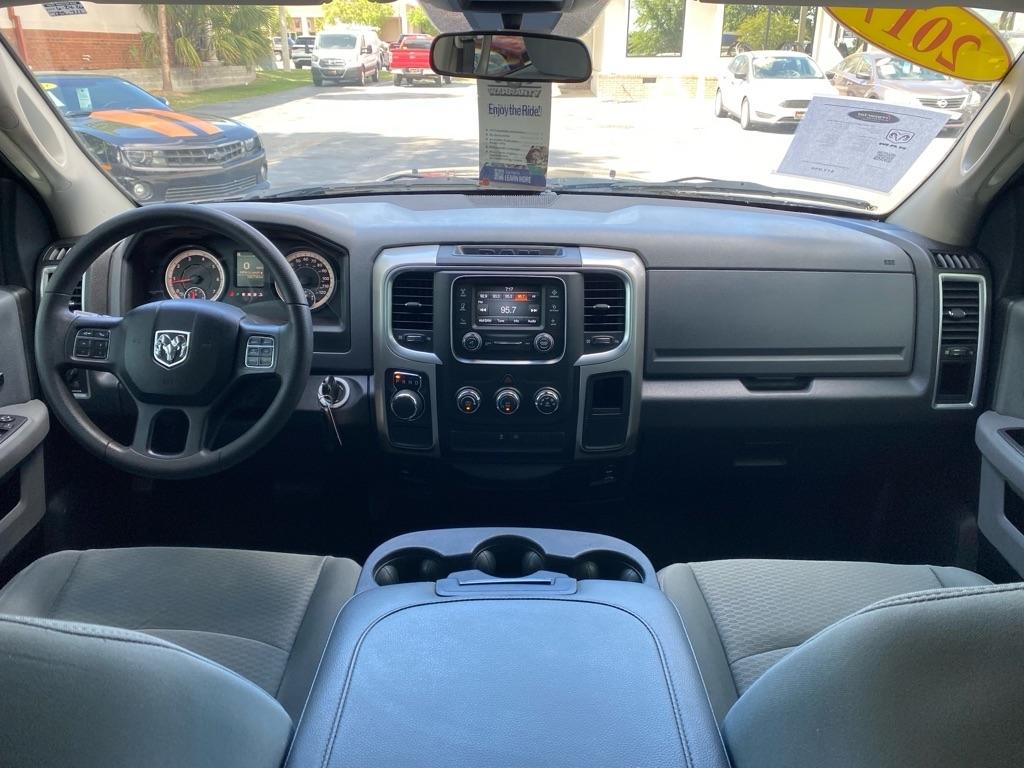 RAM 1500 SLT Crew Cab 2WD SWB 2017